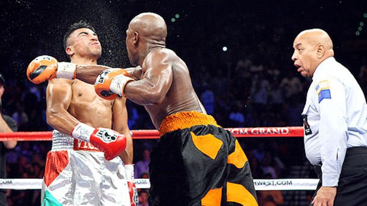 Floyd Mayweather Jr. and Victor Ortiz