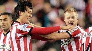 Ji Dong-Won, Sebastian Larsson