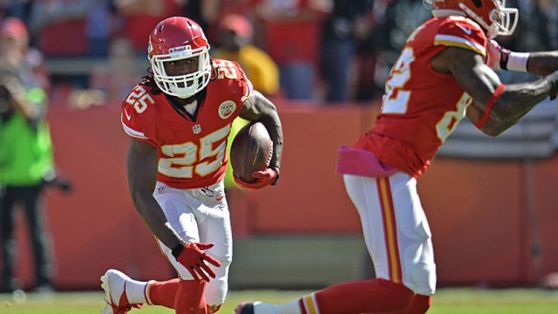 Running back Jamaal Charles #25 of the Kansas City Chiefs