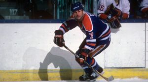  Paul Coffey #7 of the Edmonton Oilers 