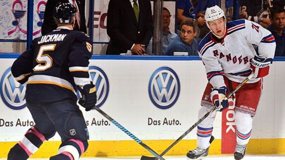 Derek Stepan #21 of the New York Rangers