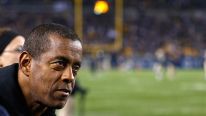 Former Pittsburgh running back Tony Dorsett