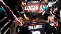 Teemu Selanne #8 of the Anaheim Ducks